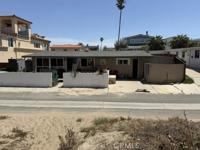 Single Family Residence for sale at 1284 Sagamore Lane, Ventura, CA featuring 2 beds and 1 bath