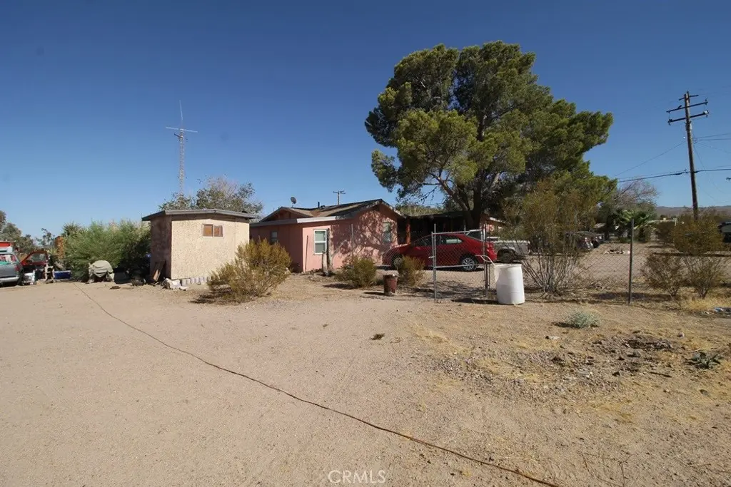 33713 1st Street, Daggett, CA — listing photo 1