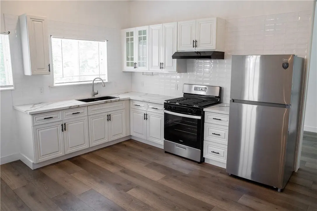 Apartment for rent at 5908 Atlantic Avenue APT C, Long Beach, CA featuring 1 bed and 1 bath