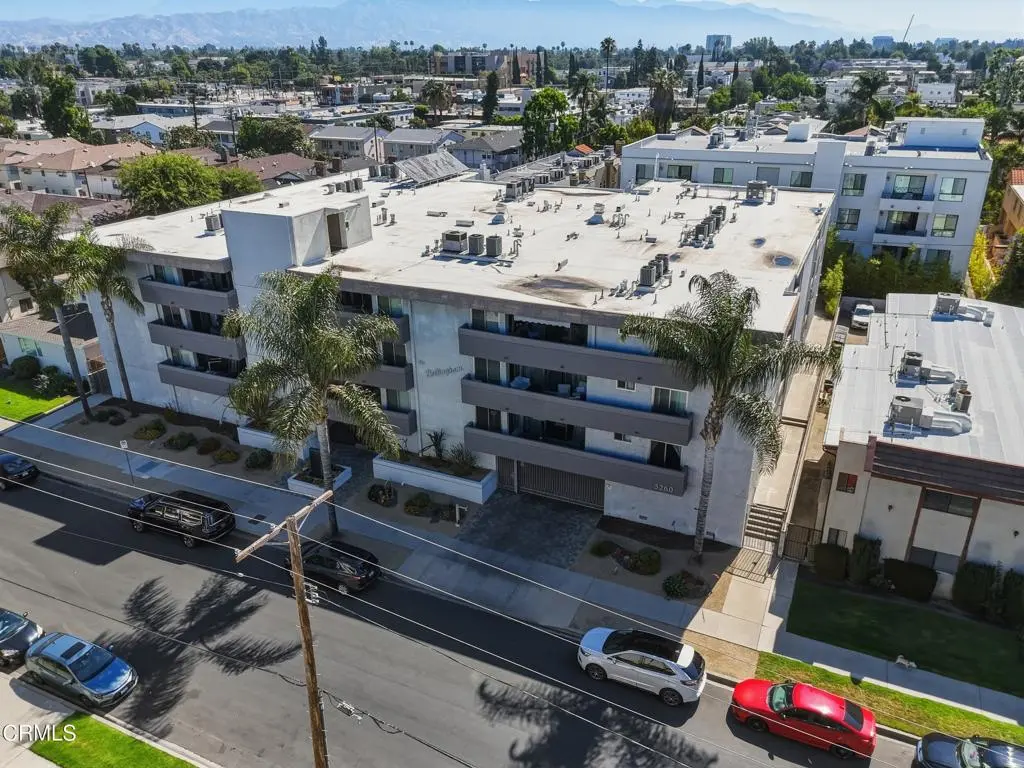 Apartment for sale at 5260 Bellingham Avenue, Los Angeles, CA