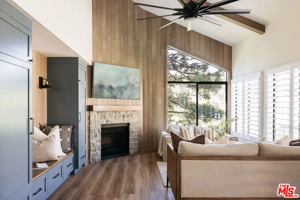 27721 Peninsula Drive 228, Lake Arrowhead, CA — listing photo 1