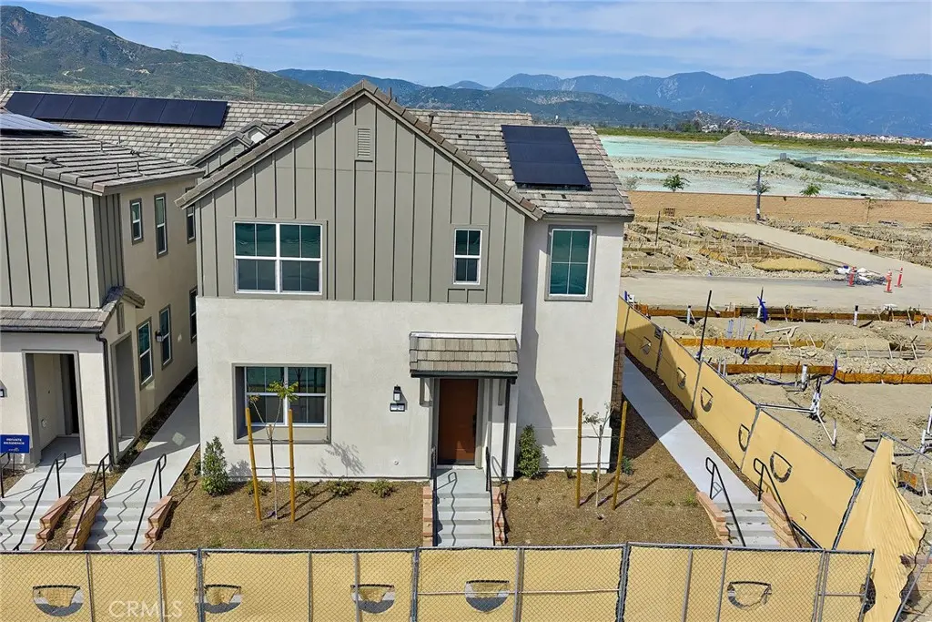 16583 Bottlebrush Lane 2, Fontana, CA — listing photo 1