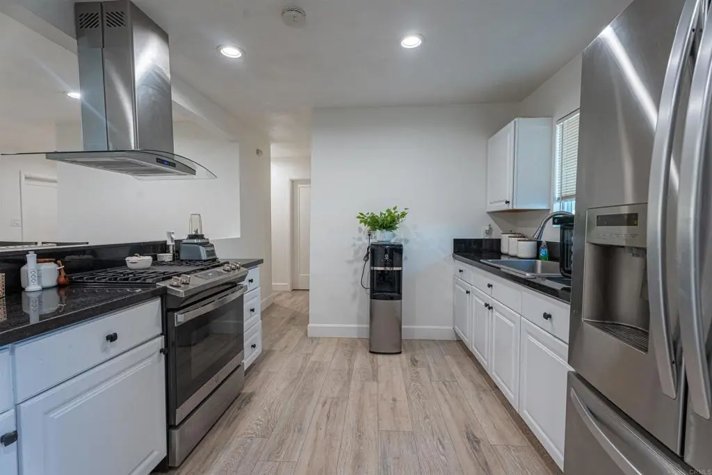 Single Family Residence for sale at 40650 Shellie Lane, Hemet, CA featuring 3 beds and 2 baths