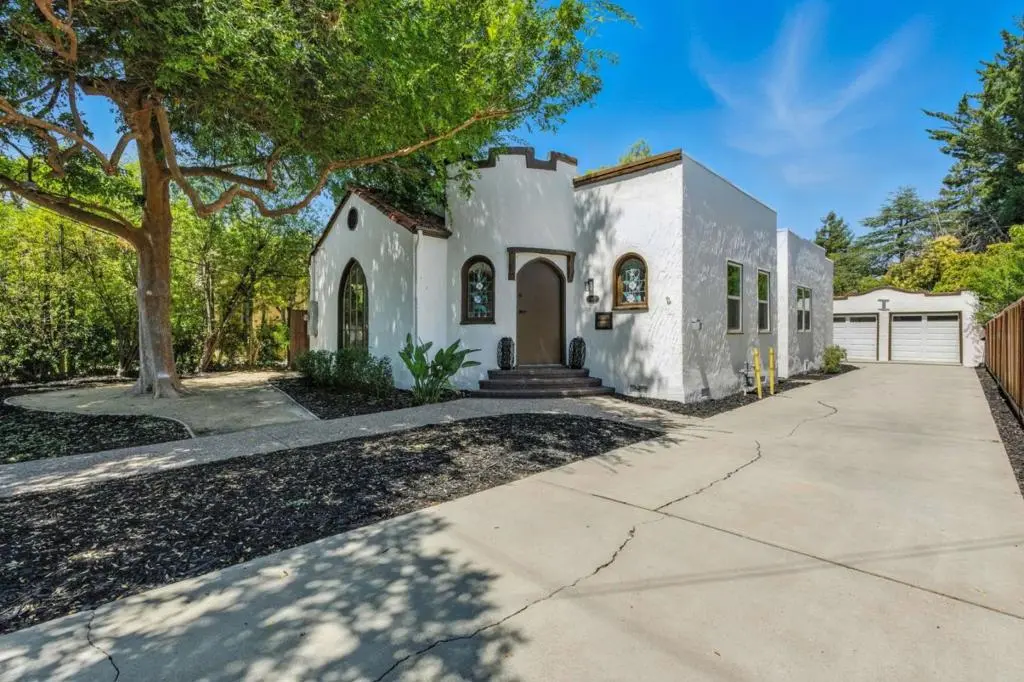 1165 Clinton Street, Redwood City, CA — listing photo 1