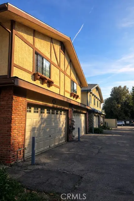 18435 Keswick, Reseda, CA — listing photo 1