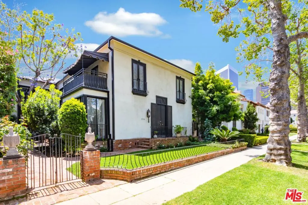 Residential Income for sale at 9936 Robbins Drive, Beverly Hills, Los Angeles County, CA featuring 8 beds and 8 baths