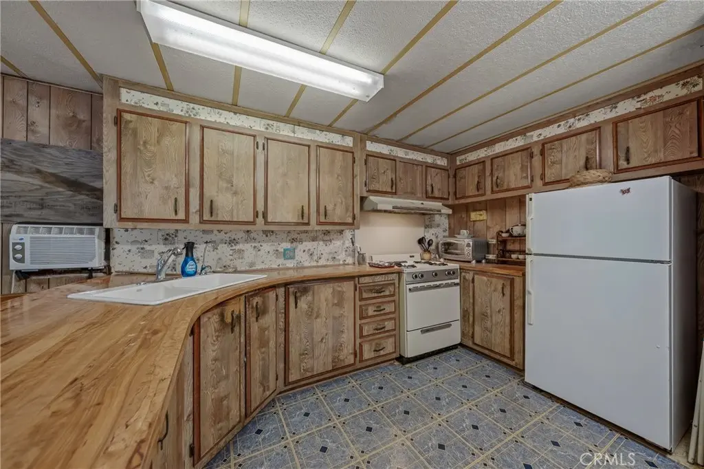 Manufactured On Land for sale at 4246 2nd Avenue, Lakeport, CA featuring 3 beds and 2 baths