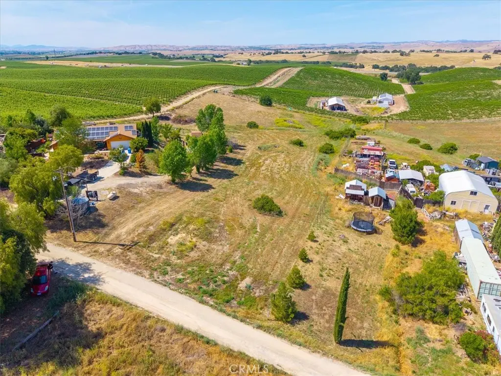 8035 Plane View Place, Paso Robles, CA — listing photo 1