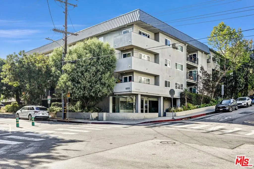 Condominium for sale at 9005 Cynthia Street 102, West Hollywood, CA featuring 1 bed and 1 bath