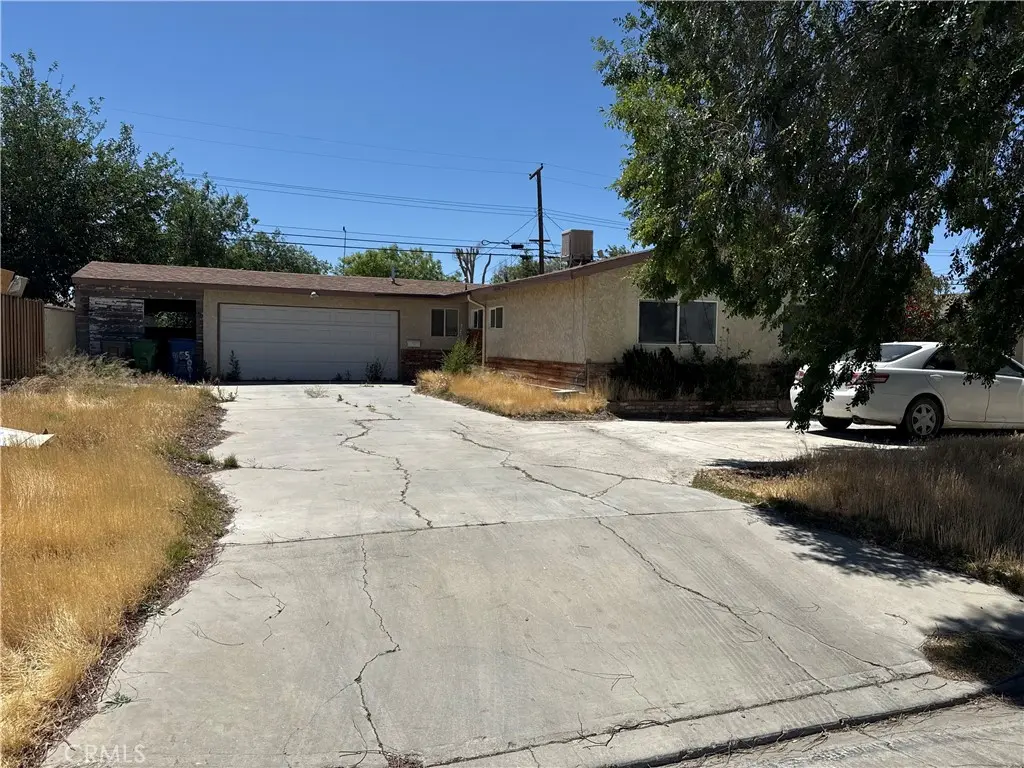 Single Family Residence for sale at 45509 Saigon, Lancaster, CA featuring 3 beds and 2 baths