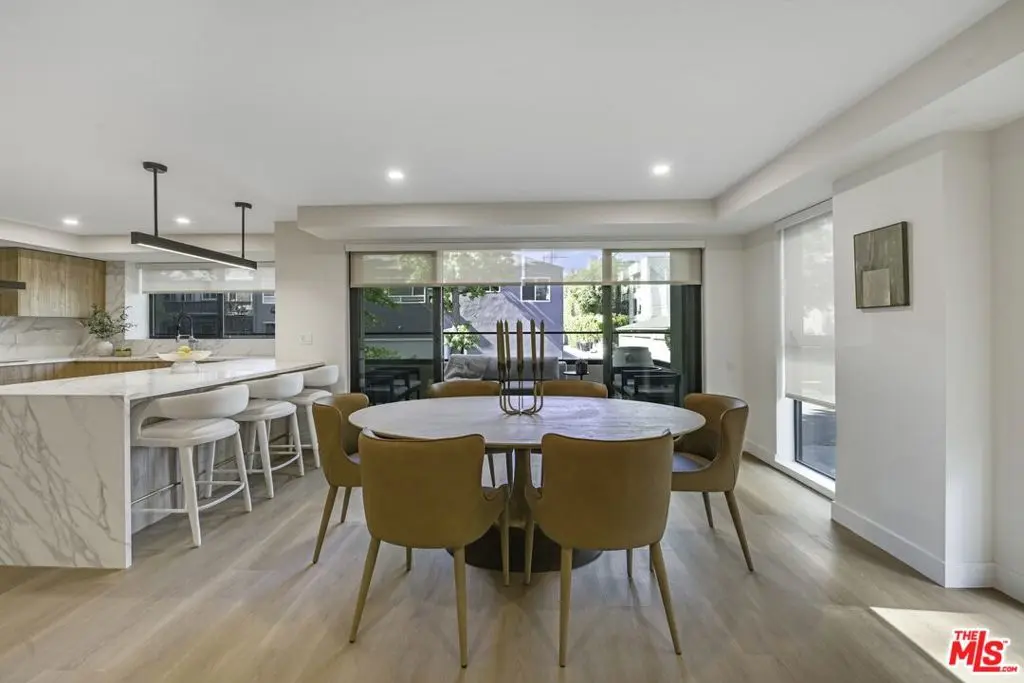 Residential Lease for rent at 333 N Palm Drive 310, Beverly Hills, Los Angeles County, CA featuring 2 beds and 3 baths