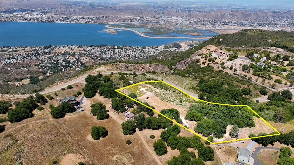 34561 S Main Divide, Lake Elsinore, CA — listing photo 1