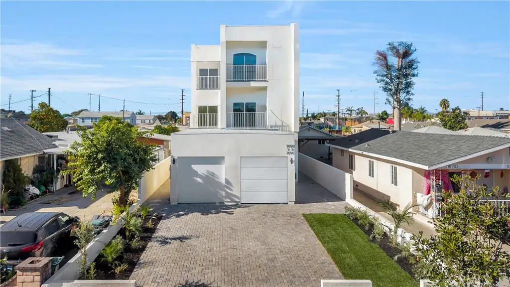 10905 Dalerose Avenue, Inglewood, CA — listing photo 1