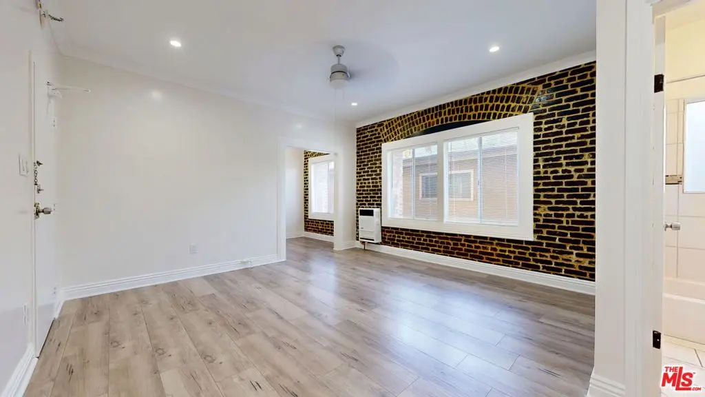 Residential Lease for rent at 738 New Hampshire Avenue 207, Los Angeles, Los Angeles County, CA and 1 bath
