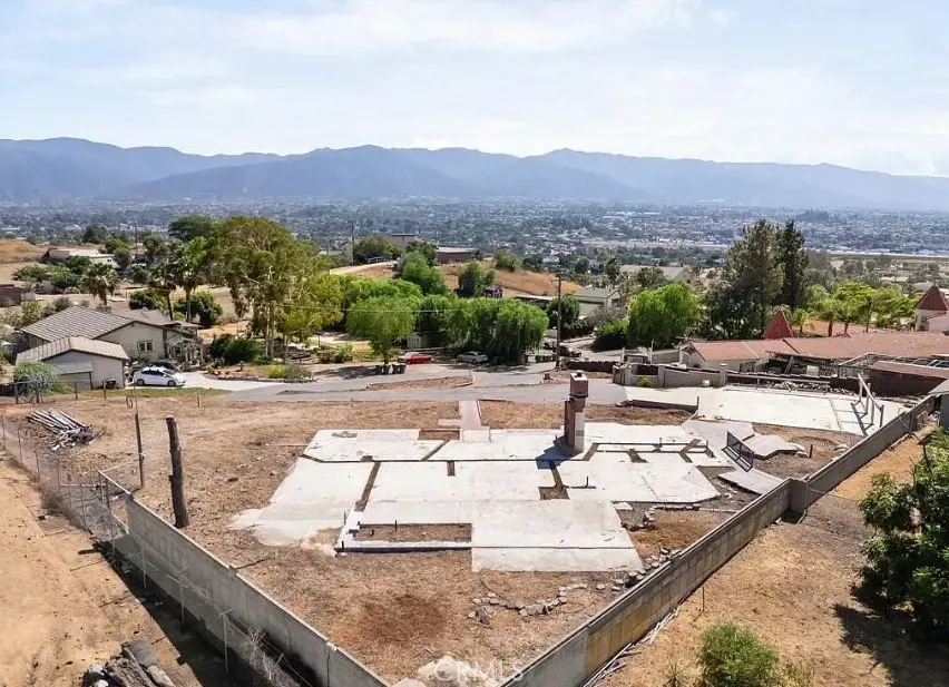Mixed Use for sale at 7800 View Lane, Corona, CA featuring 3 beds and 2 baths