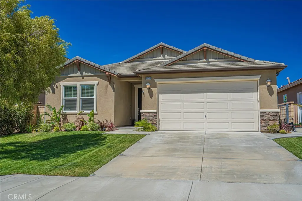 20311 Amorette Court, Saugus, CA — listing photo 1
