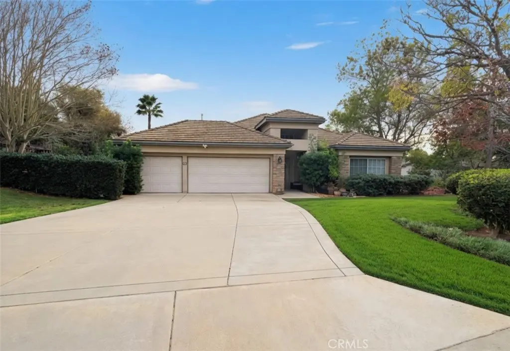 915 Cookie, Fallbrook, CA — listing photo 1