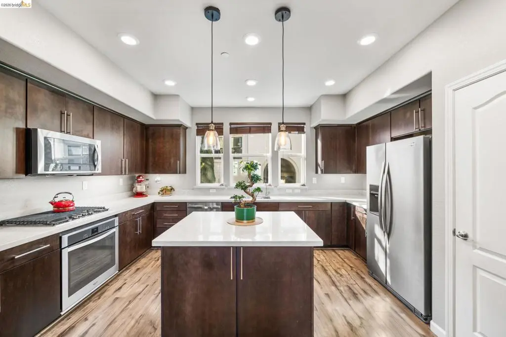 Condominium for sale at 1280 Gusty Loop #4 4, Livermore, CA featuring 3 beds and 4 baths
