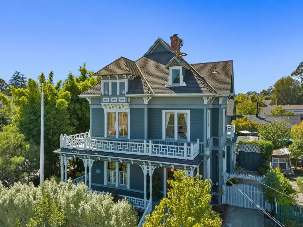 Single Family Residence for sale at 105 Sylvar Street, Santa Cruz, CA featuring 6 beds and 4 baths