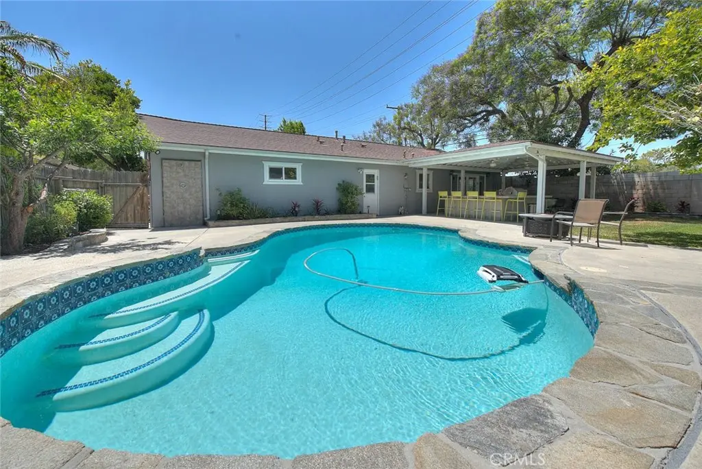 Single Family Residence for sale at 1517 E 19th, Santa Ana, CA featuring 3 beds and 2 baths