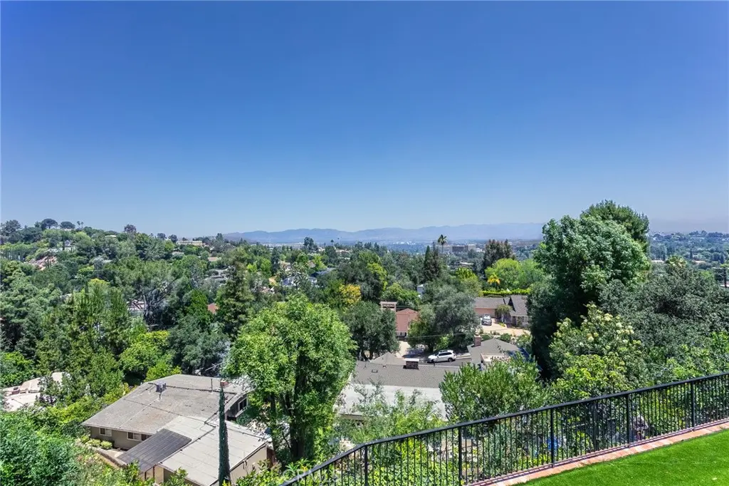 16973 Strawberry, Encino, CA — listing photo 1