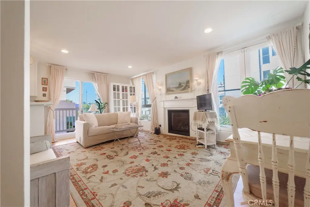1 Jib Street 103, Marina Del Rey, CA — listing photo 1