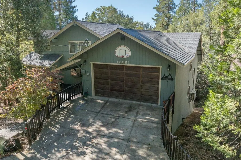 18861 Lookout Drive, Twain Harte, CA — listing photo 1