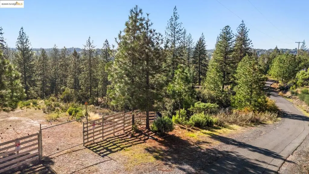 11210 Forest Park Rd, Columbia, CA — listing photo 1