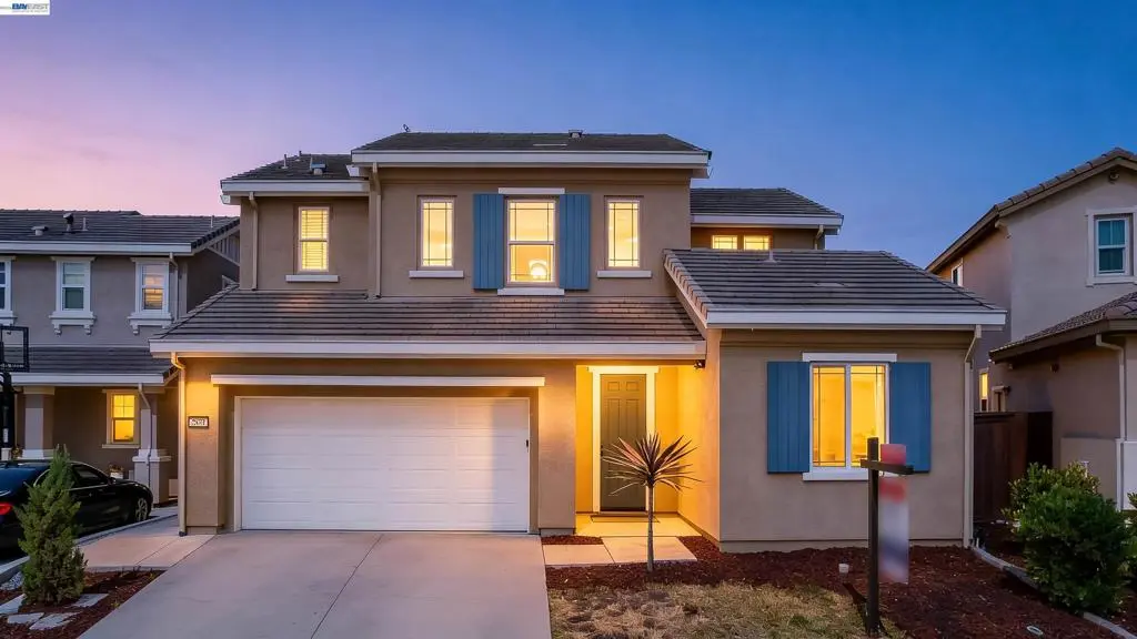 Single Family Residence for sale at 2904 Inspiration Dr, Fairfield, CA featuring 4 beds and 3 baths