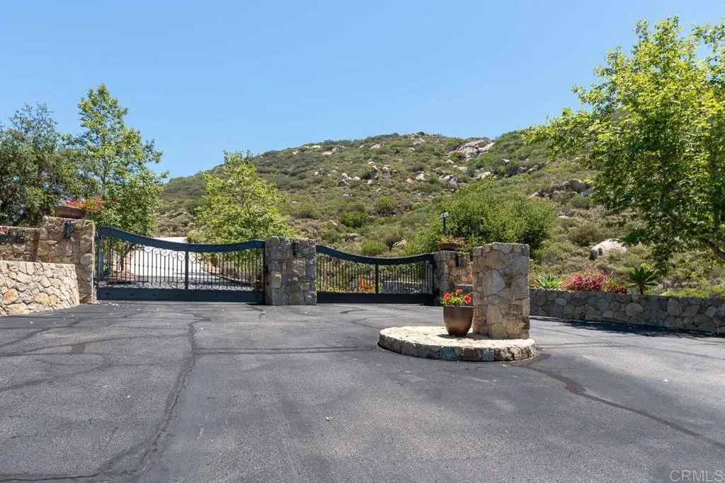 18055 Sunset Point Road, Poway, CA — listing photo 1