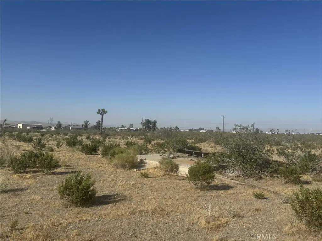 4432 Camellia, Phelan, CA — listing photo 1