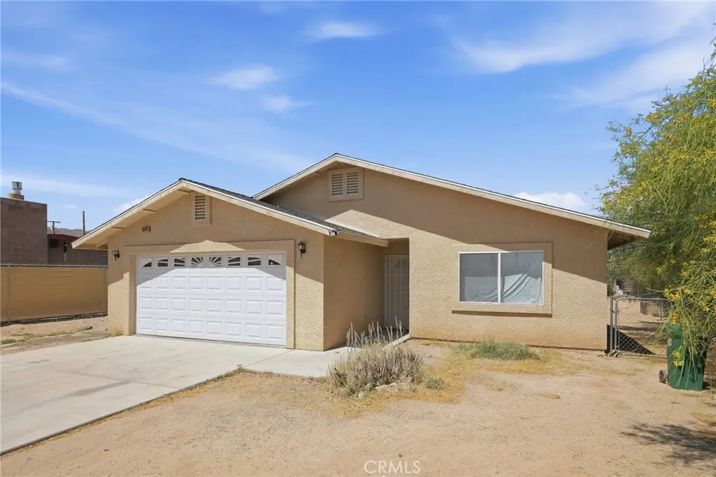 5932 La Buena Tierra Ave, 29 Palms, CA — listing photo 1