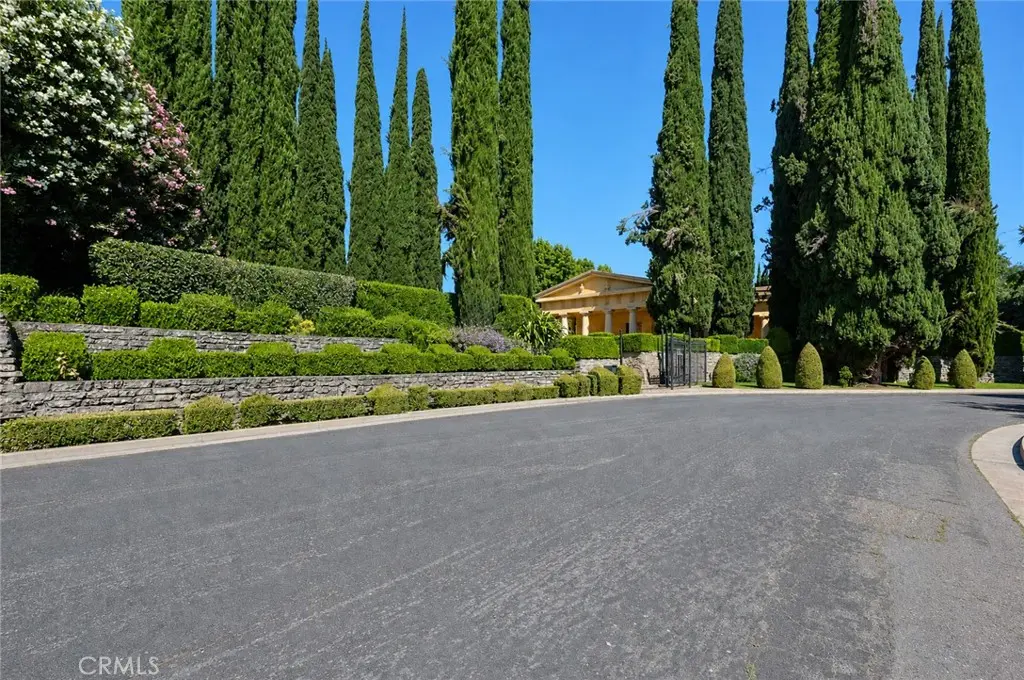 2021 W, Merced, CA — listing photo 1