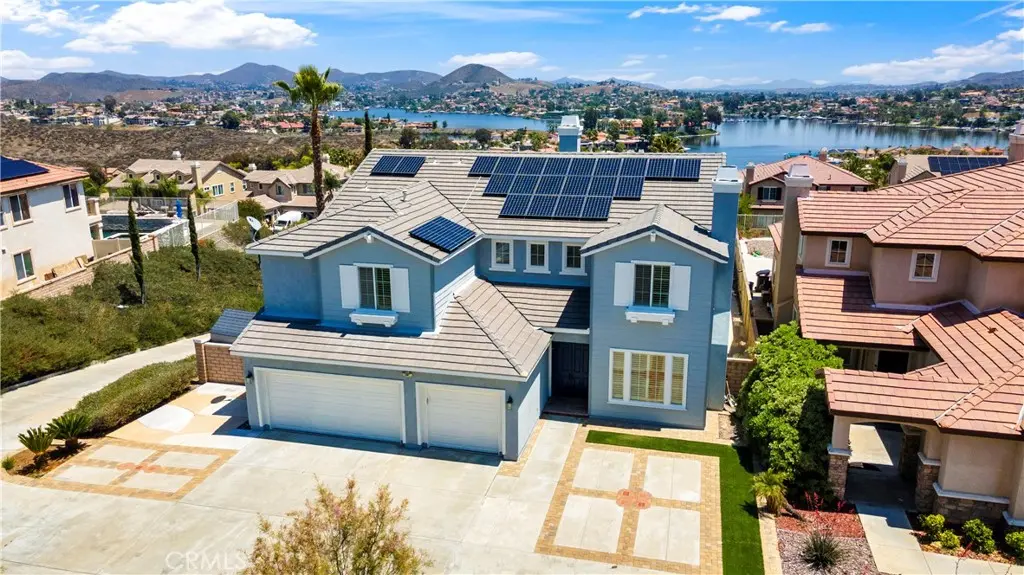 Single Family Residence for sale at 8 Via Del Fico Court, Lake Elsinore, CA featuring 5 beds and 5 baths