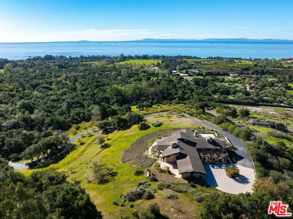 450 Lambert Road, Carpinteria, CA — listing photo 1