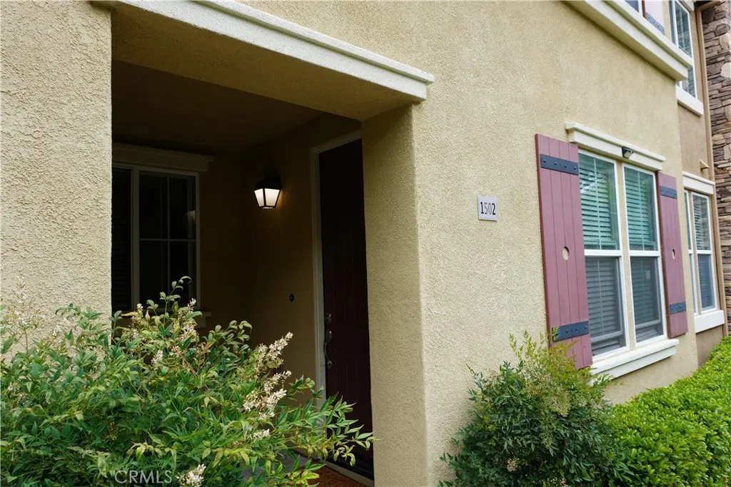Residential Lease for rent at 30505 Canyon Hills 1502, Lake Elsinore, Riverside County, CA featuring 3 beds and 3 baths