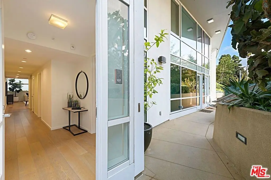 Condominium for rent at 1705 Ocean Avenue 107, Santa Monica, CA featuring 2 beds and 2 baths