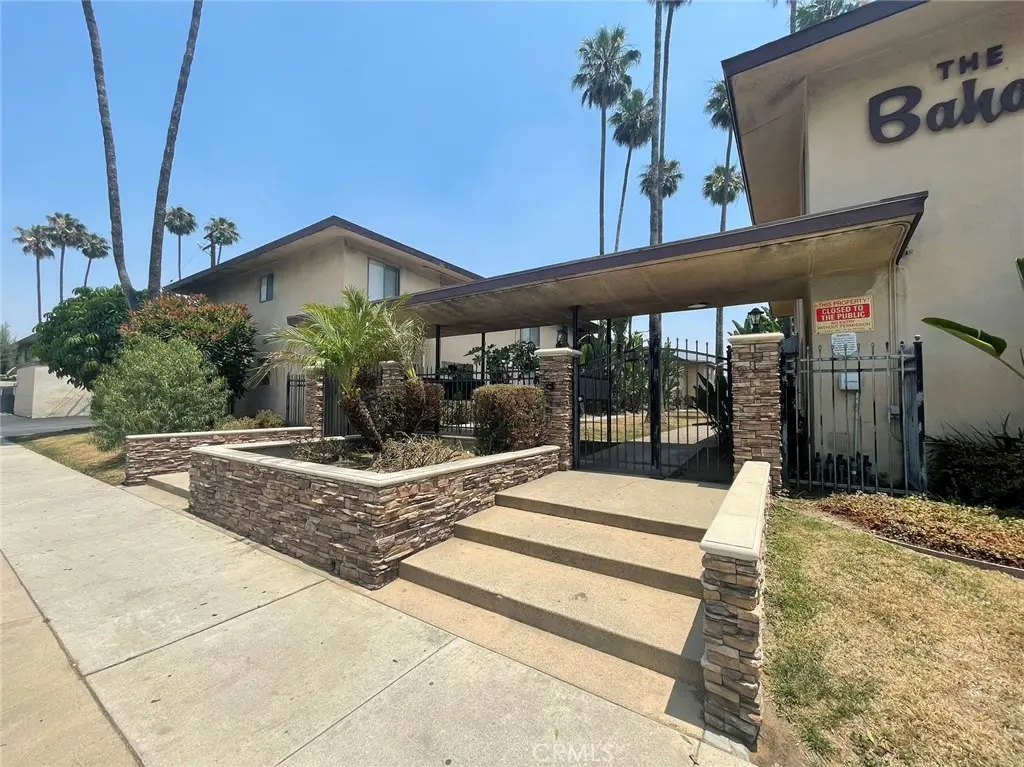 Mixed Use for sale at 826 N Barranca, Covina, CA
