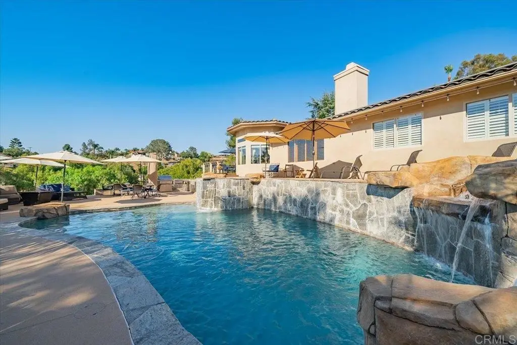 1960 Elevado Road, Vista, CA — listing photo 1