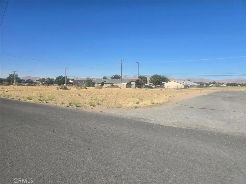 0 Wanaque, Apple Valley, CA — listing photo 1