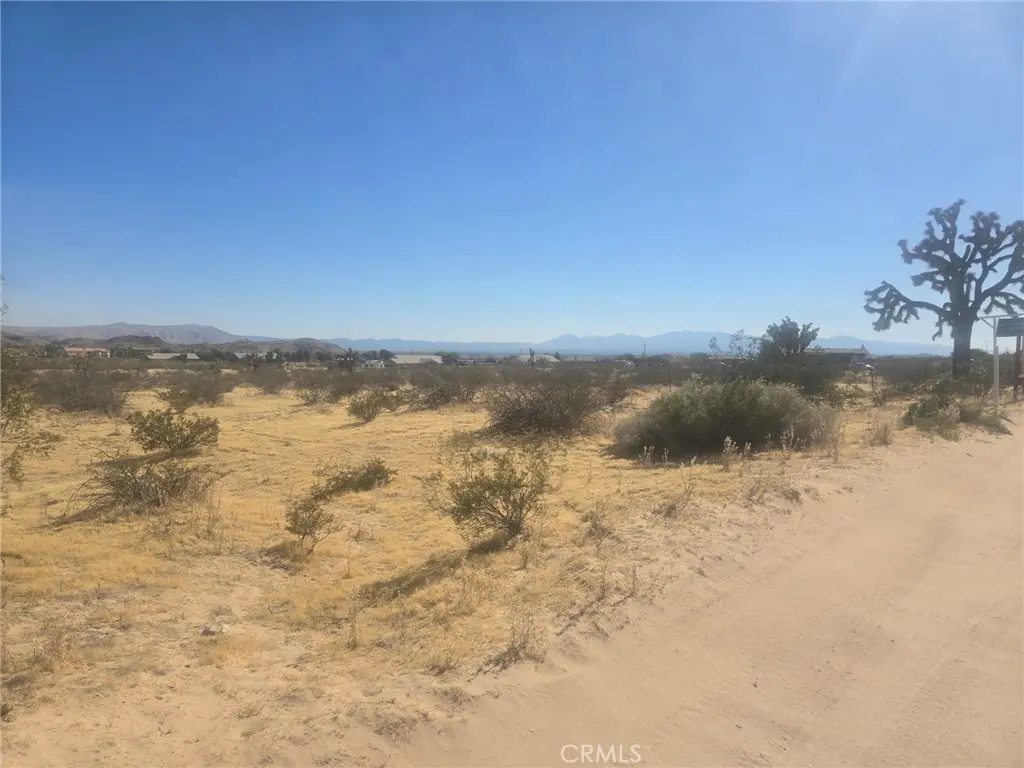 0 Cahuilla, Apple Valley, CA — listing photo 1