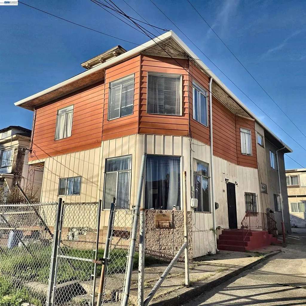 Residential Income for sale at 708 30Th St, Oakland, CA