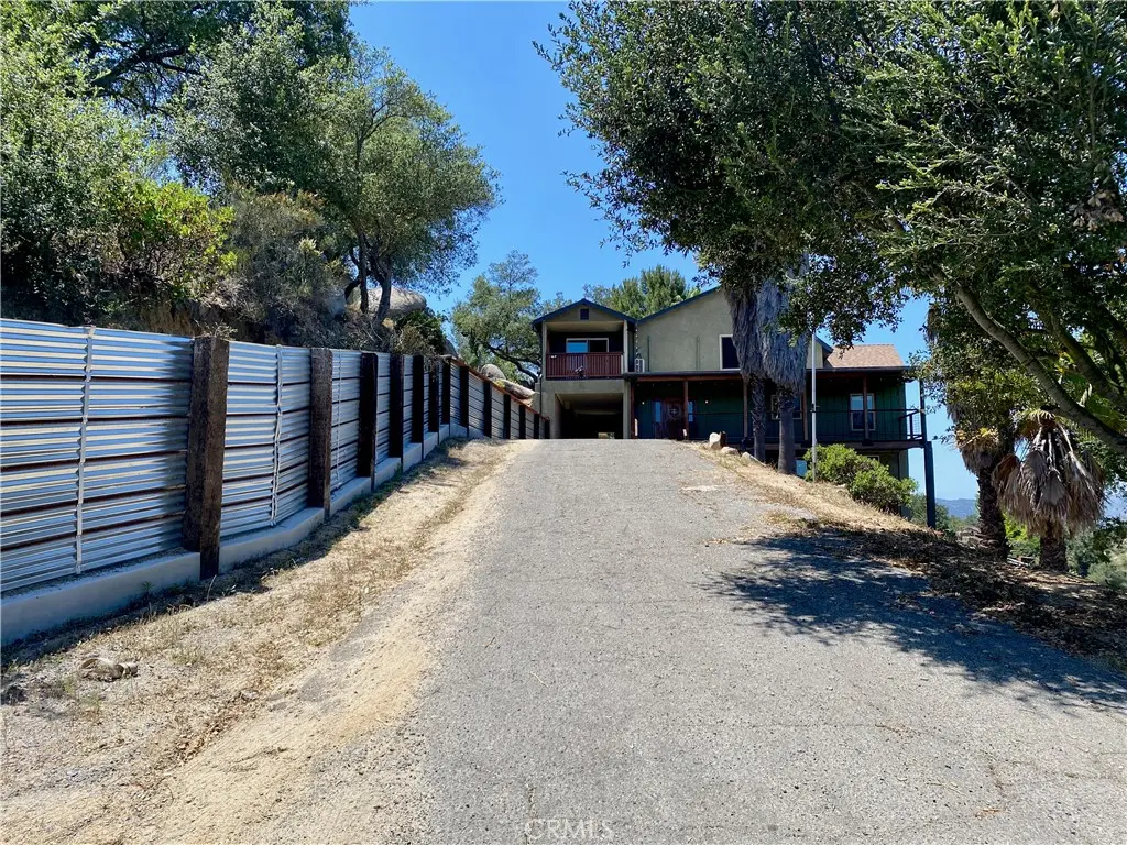 2761 Joan, Fallbrook, CA — listing photo 1