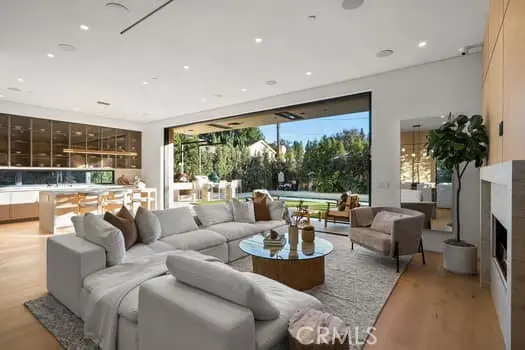 14758 Morrison, Sherman Oaks, CA — listing photo 1