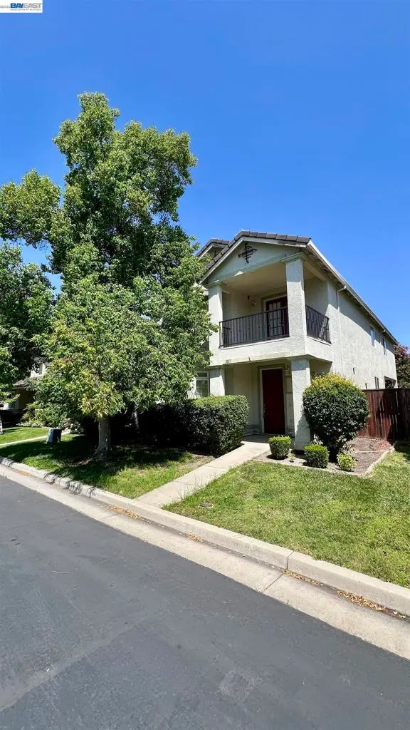 Single Family Residence for sale at 3811 Claire St, Stockton, CA featuring 4 beds and 3 baths