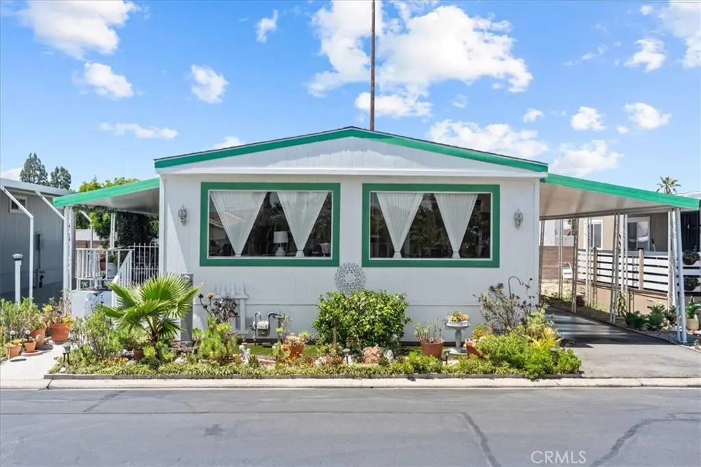 7700 Lampson Avenue 11, Garden Grove, CA — listing photo 1