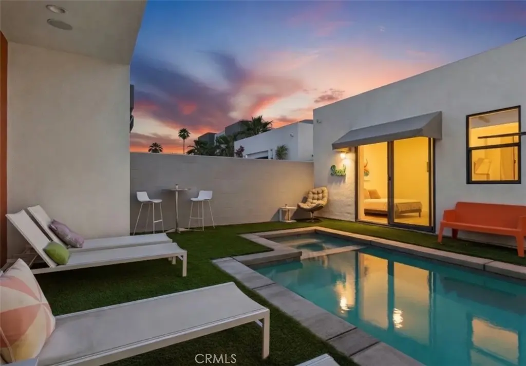 2705 Paragon, Palm Springs, CA — listing photo 1