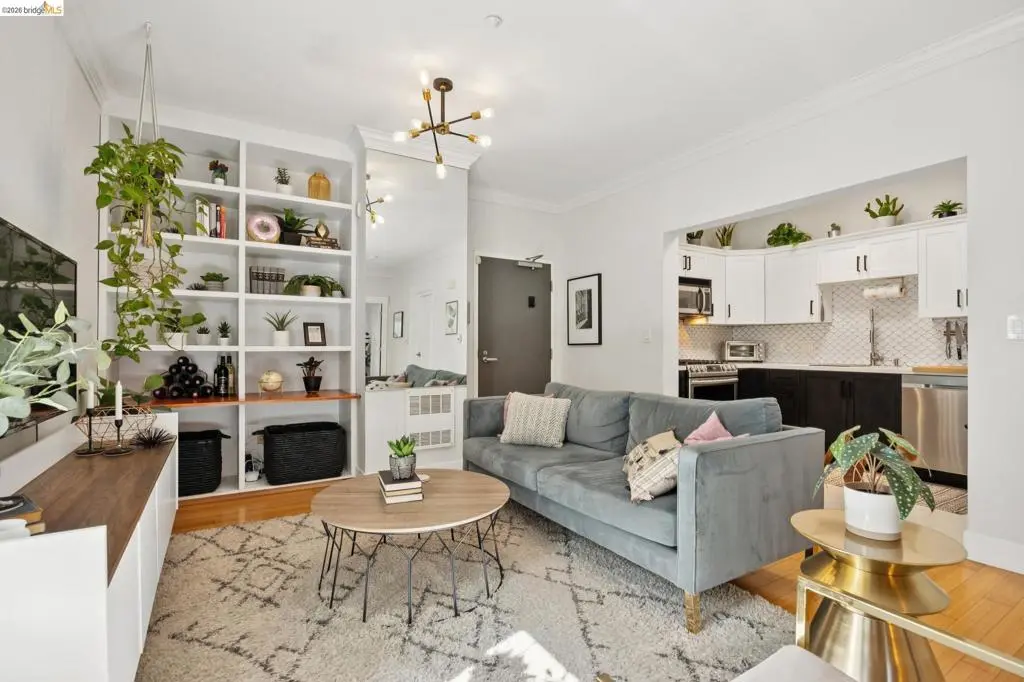 Condominium for sale at 574 48Th St 203, Oakland, CA featuring 1 bed and 1 bath