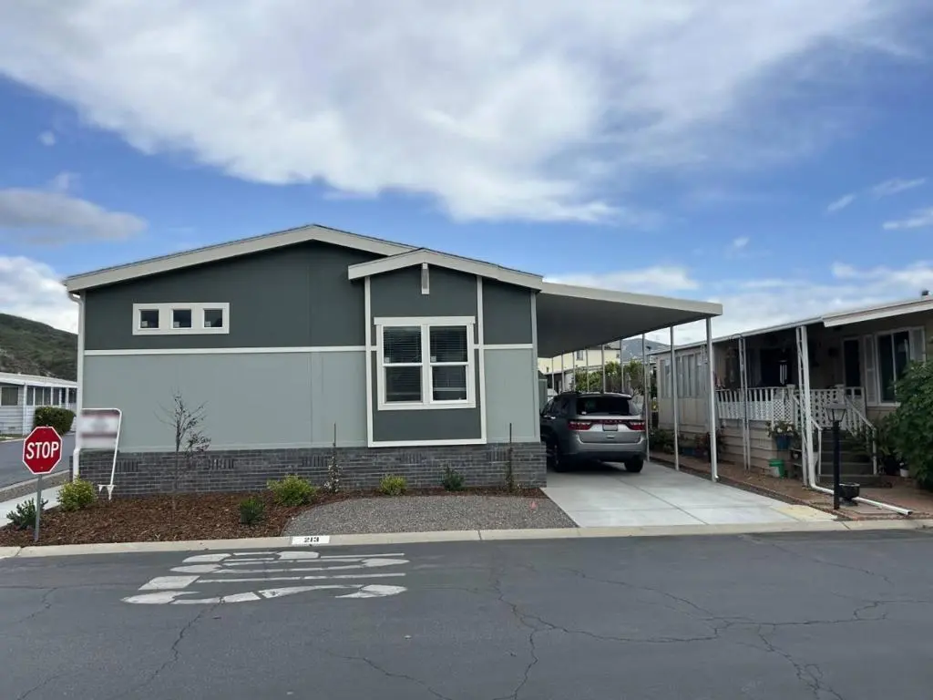 Manufactured In Park for sale at 250 E Telegraph Road 213, Fillmore, CA featuring 3 beds and 2 baths