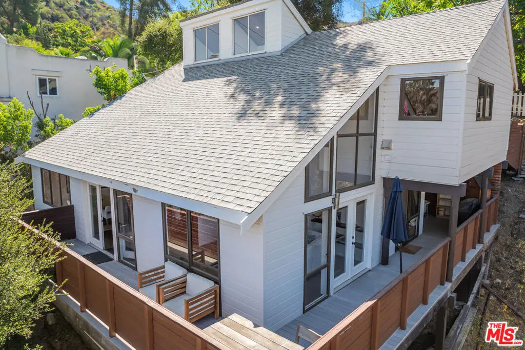 Single Family Residence for sale at 29127 Triunfo Drive, Agoura Hills, CA featuring 3 beds and 2 baths